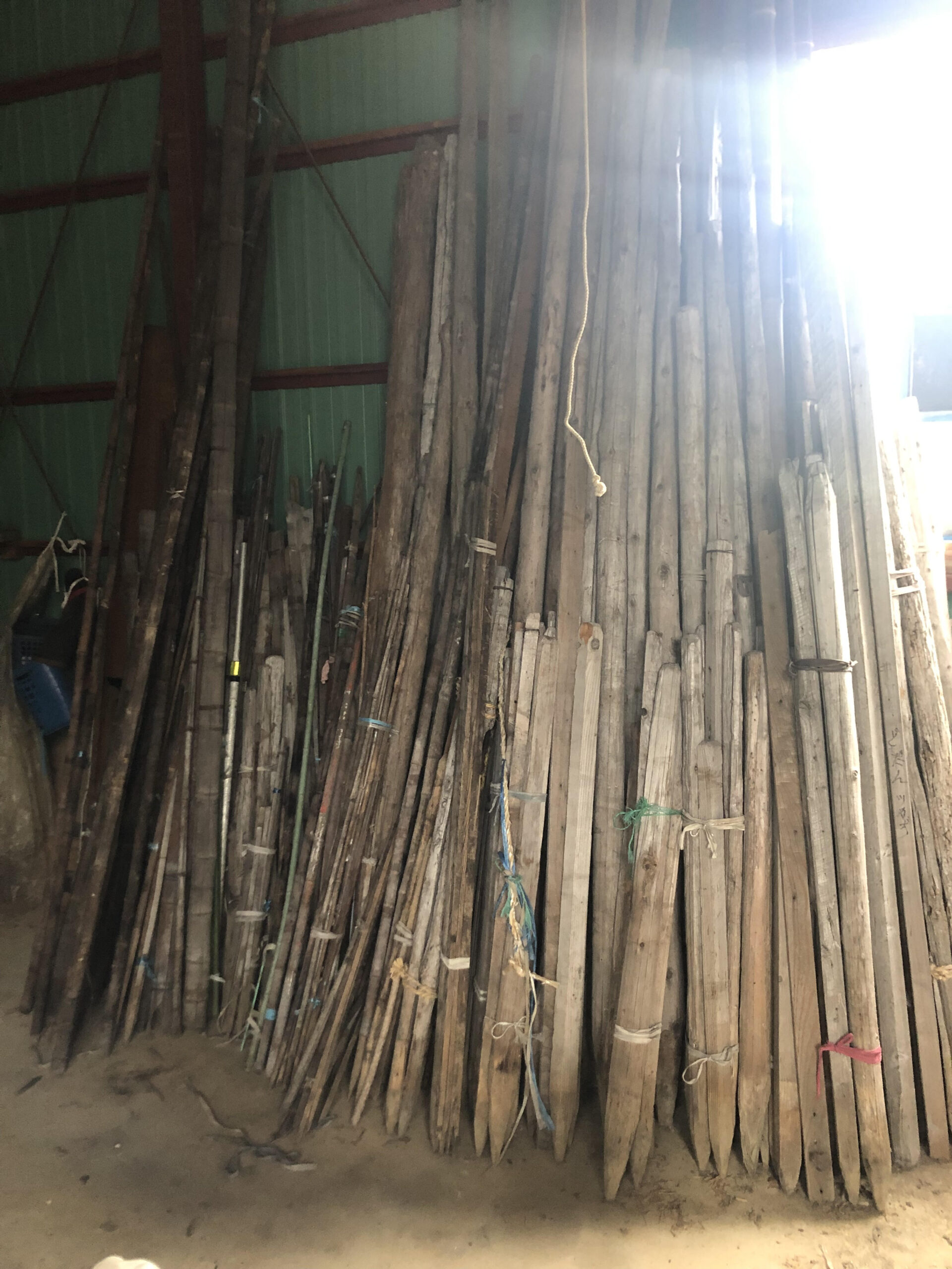 6LDK木造住宅一軒家・納屋2棟の遺品整理作業を行いました。