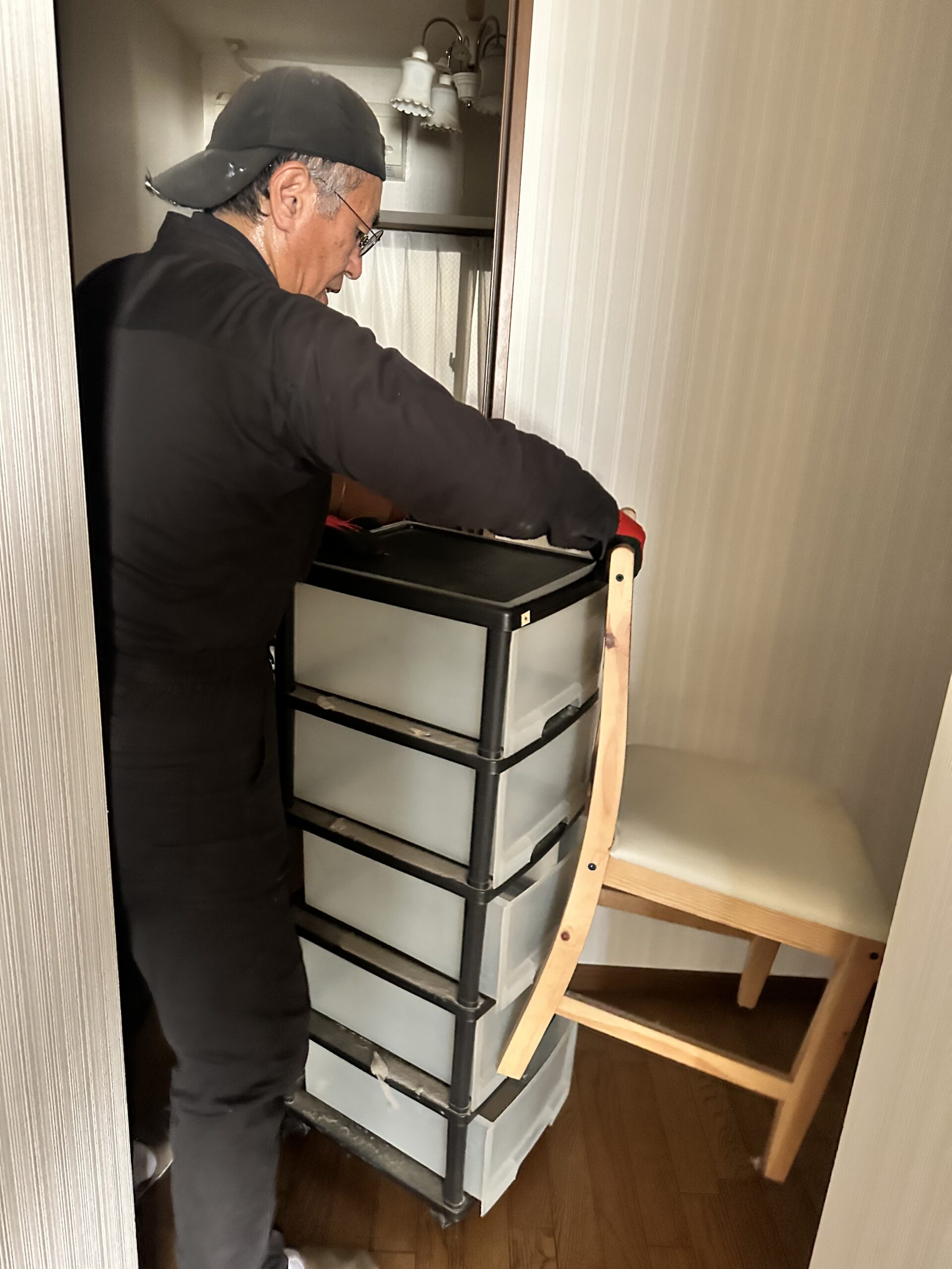 富山市内のマンションでの残置物処分を行いました。