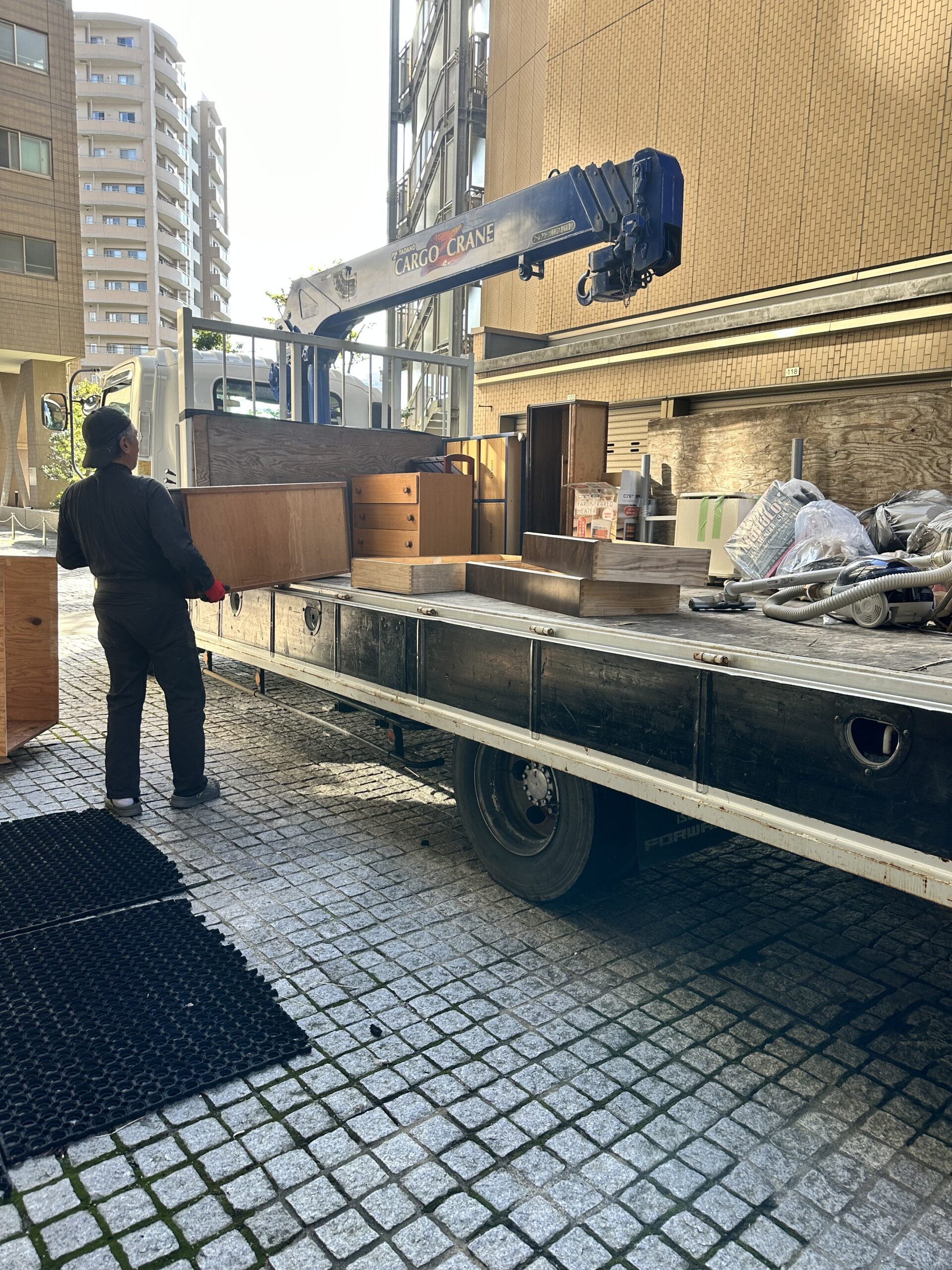 富山市内のマンションでの残置物処分を行いました。