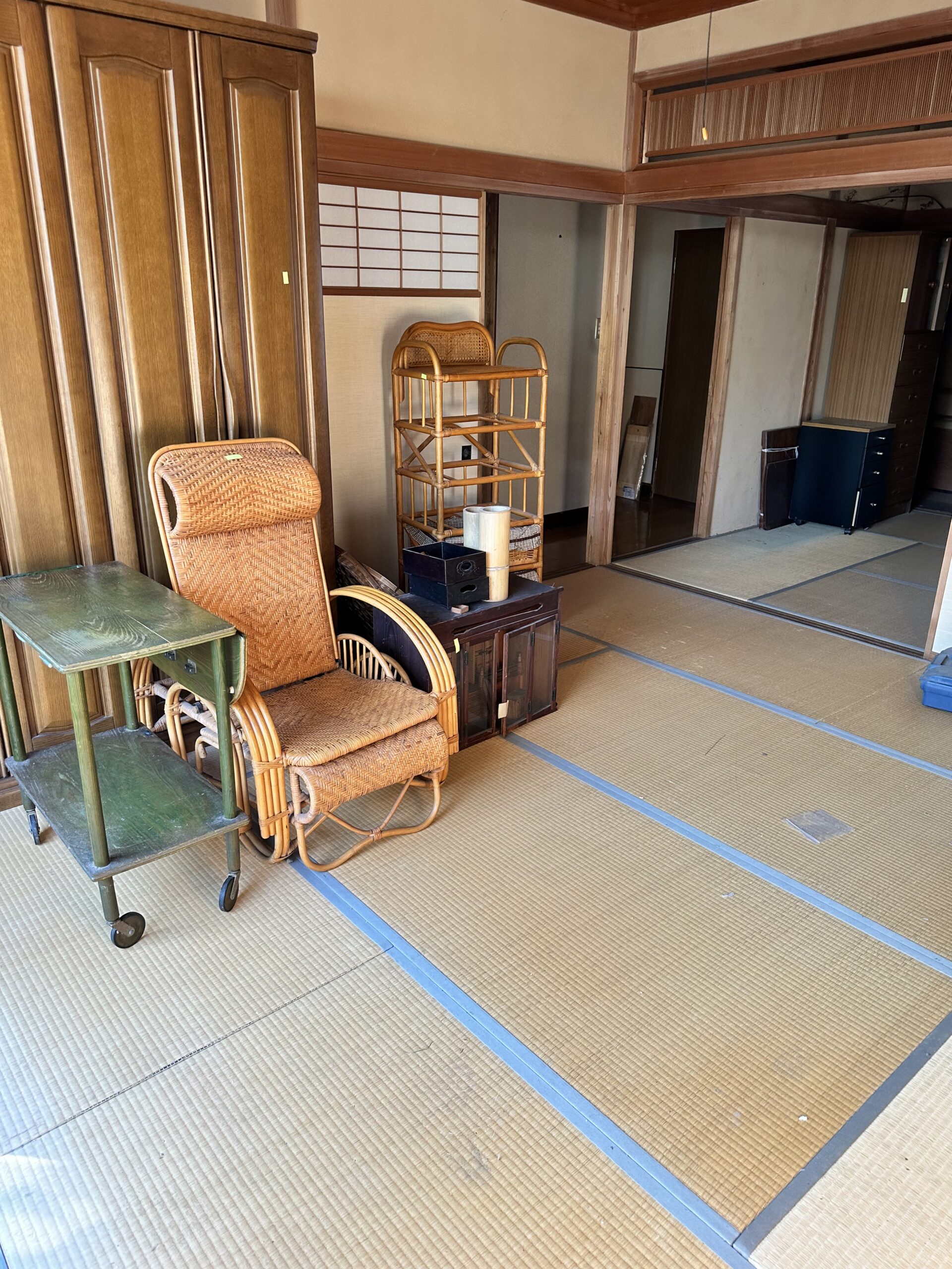 木造住宅での残置物撤去を行いました。