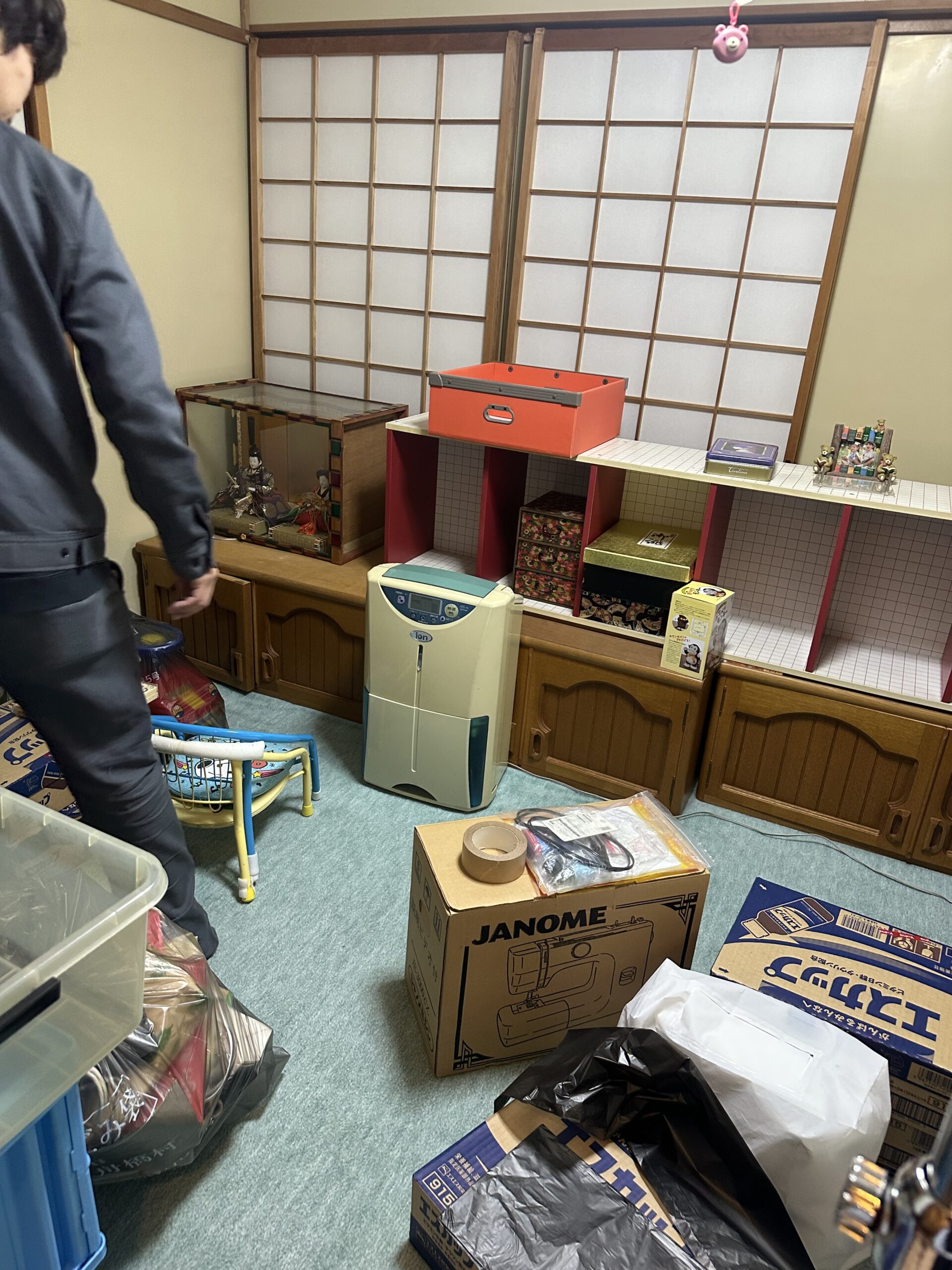 市営住宅での残置物作業を行いました。