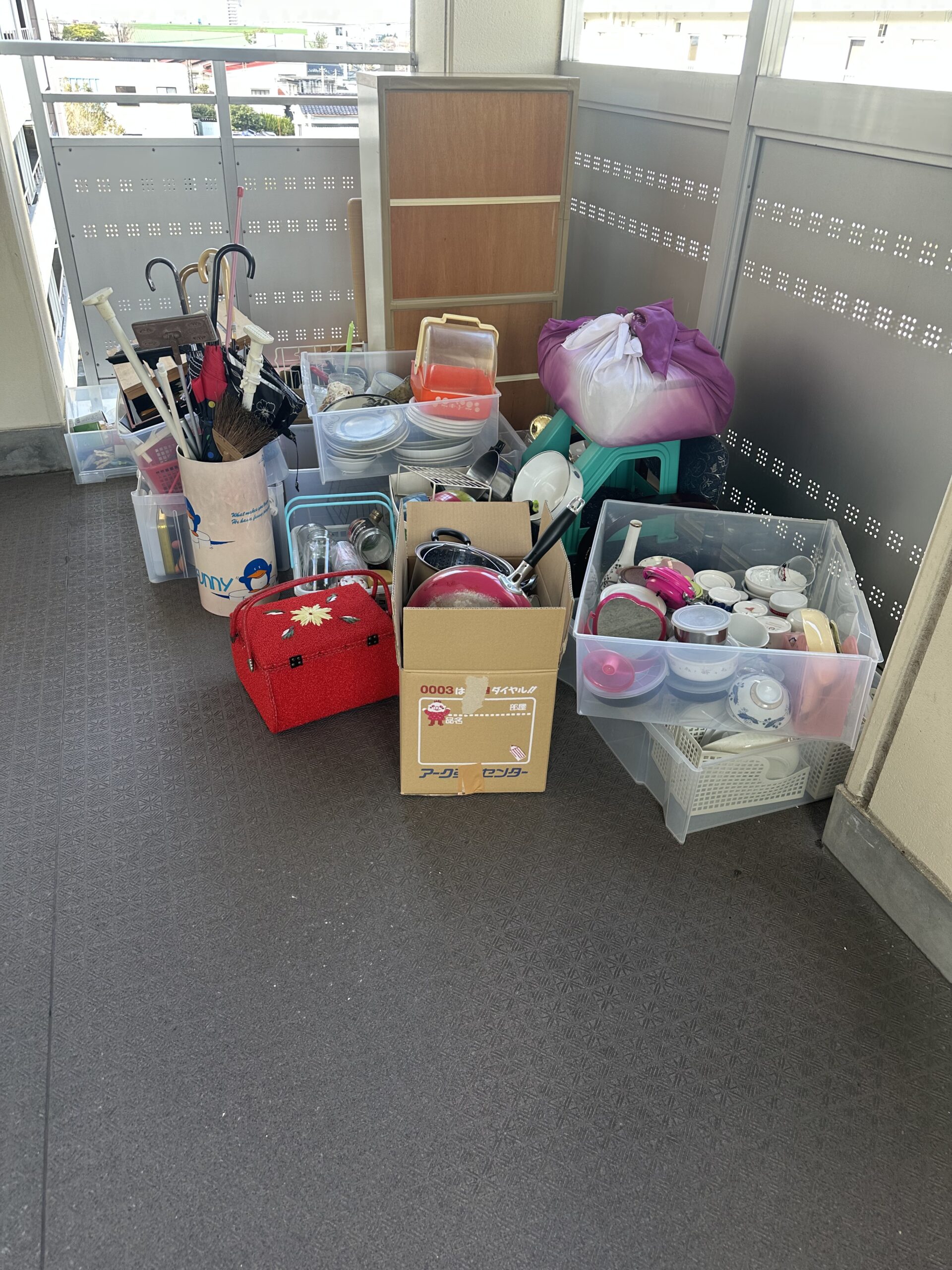 市営住宅での残置物作業を行いました。