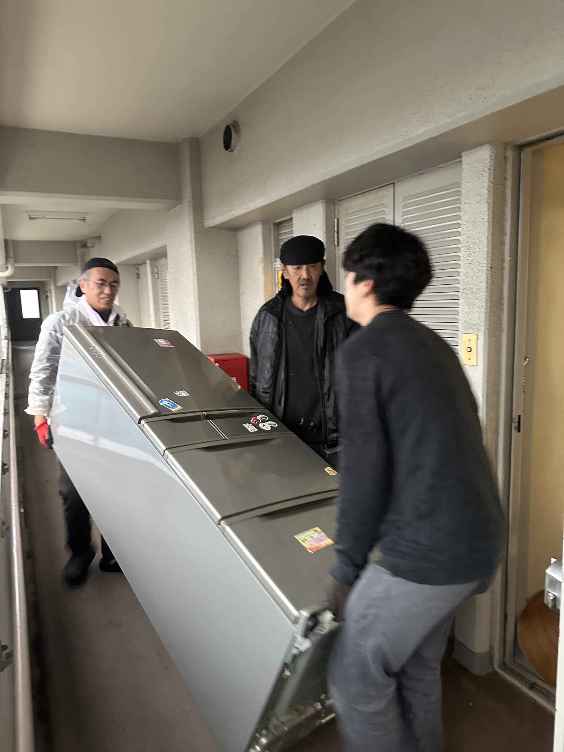 市営住宅での残置物作業を行いました。